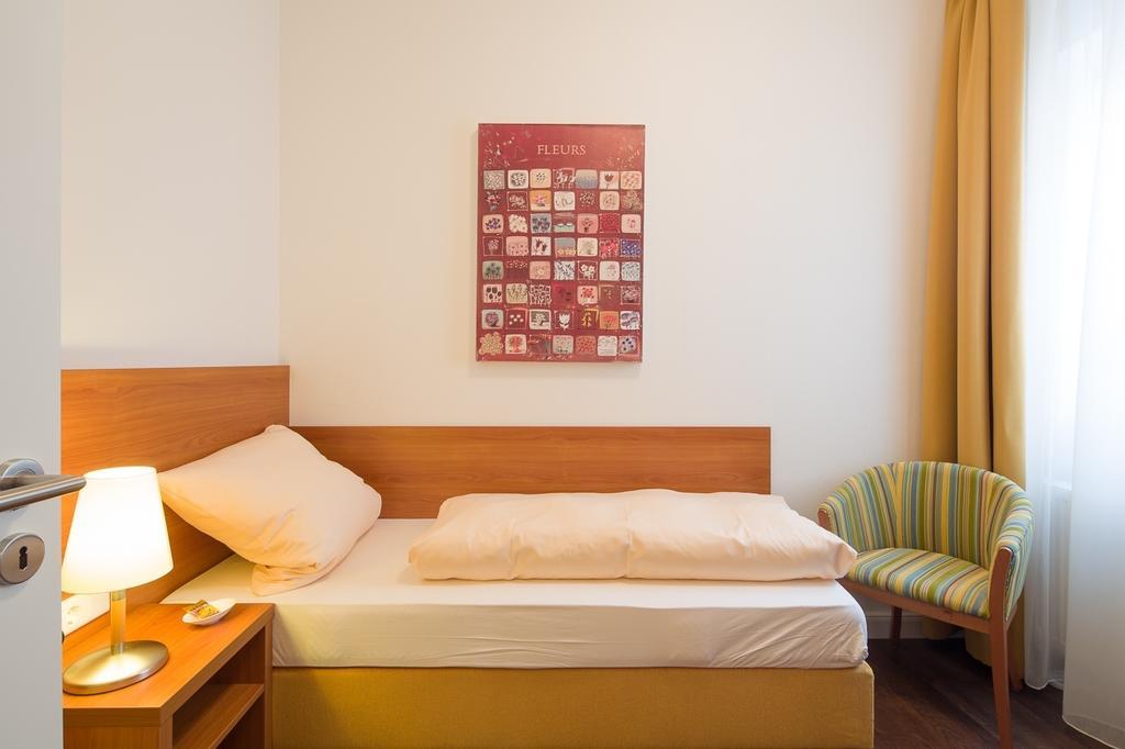 Hotel Pilgrimhaus Soest Kamer foto